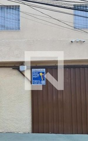 Casa para alugar com 300m², 3 quartos e 3 vagas Casa para alugar com 300m², 3 quartos e 3 vagasFachada