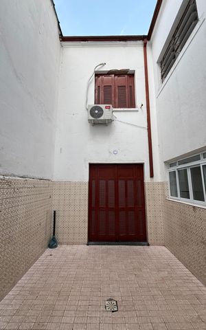 Casa à venda com 180m², 4 quartos e 1 vaga