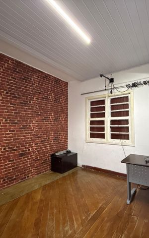 Casa à venda com 180m², 4 quartos e 1 vaga