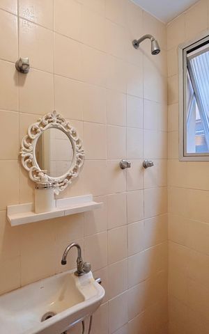 Apartamento para alugar com 72m², 2 quartos e 1 vaga