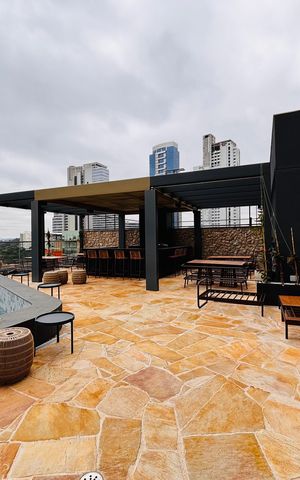 Apartamento à venda com 386m², 3 quartos e 4 vagas Apartamento à venda com 386m², 3 quartos e 4 vagasÁrea comum - Churrasqueira