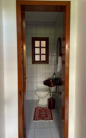 Casa para alugar com 340m², 4 quartos e 5 vagas Casa para alugar com 340m², 4 quartos e 5 vagasLavabo