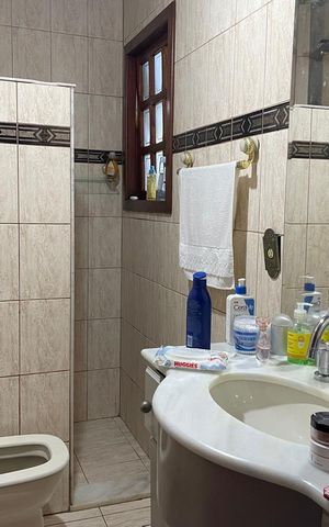 Casa para alugar com 340m², 4 quartos e 5 vagas Casa para alugar com 340m², 4 quartos e 5 vagasBanheiro