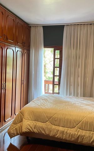 Casa para alugar com 340m², 4 quartos e 5 vagas Casa para alugar com 340m², 4 quartos e 5 vagasQuarto