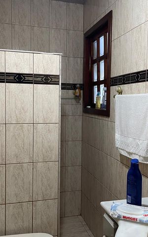 Casa para alugar com 340m², 4 quartos e 5 vagas Casa para alugar com 340m², 4 quartos e 5 vagasBanheiro