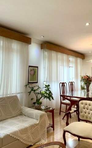 Apartamento à venda com 118m², 3 quartos e 1 vaga Apartamento à venda com 118m², 3 quartos e 1 vagaSala de TV