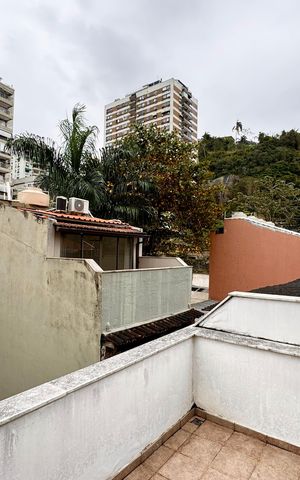 Casa de condomínio à venda com 95m², 2 quartos e sem vaga