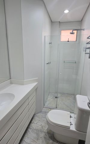 Apartamento para alugar com 167m², 3 quartos e 3 vagas Apartamento para alugar com 167m², 3 quartos e 3 vagasBanheiro