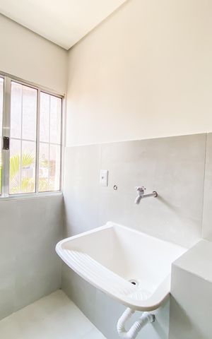 Studio para alugar com 30m², 1 quarto e sem vaga Studio para alugar com 30m², 1 quarto e sem vagaÁrea de Serviço