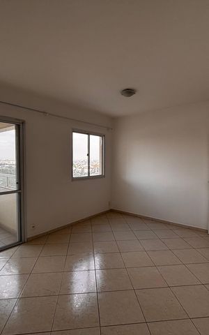 Apartamento à venda com 72m², 3 quartos e 1 vaga Apartamento à venda com 72m², 3 quartos e 1 vagaSala