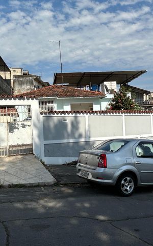 Casa à venda com 58m², 2 quartos e 1 vagaFachada + placa