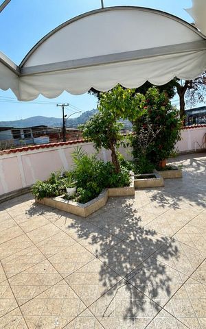 Casa à venda com 58m², 2 quartos e 1 vagaQuintal