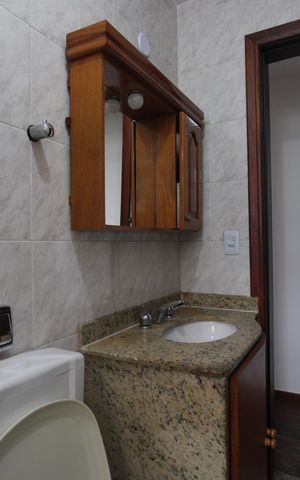 Apartamento para alugar com 113m², 3 quartos e 2 vagasBanheiro social