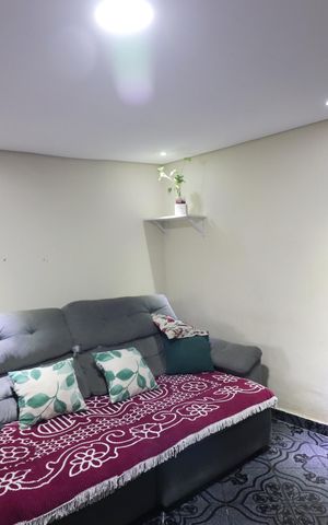 Casa à venda com 100m², 2 quartos e 1 vagaSala 