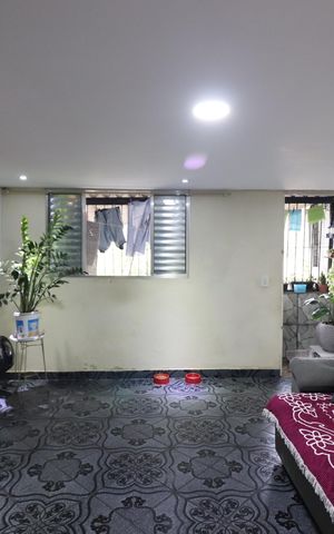 Casa à venda com 100m², 2 quartos e 1 vagaSala 