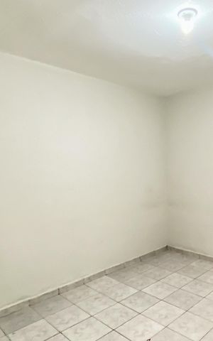 Casa para alugar com 47m², 1 quarto e sem vagaQuarto 