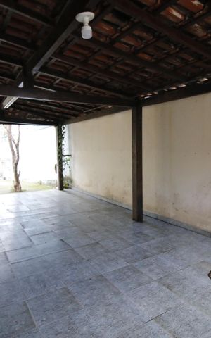 Casa à venda com 1187m², 2 quartos e 1 vagaQuintal