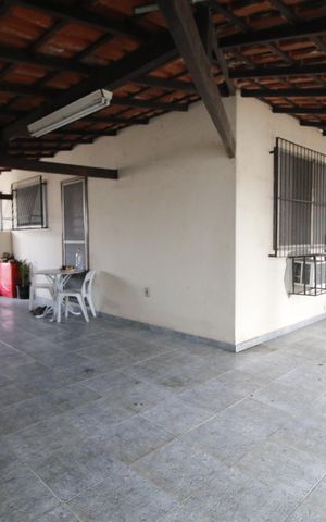 Casa à venda com 1187m², 2 quartos e 1 vagaQuintal