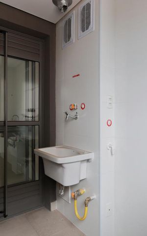 Apartamento à venda com 75m², 1 quarto e 1 vaga Apartamento à venda com 75m², 1 quarto e 1 vagaÁrea de serviço