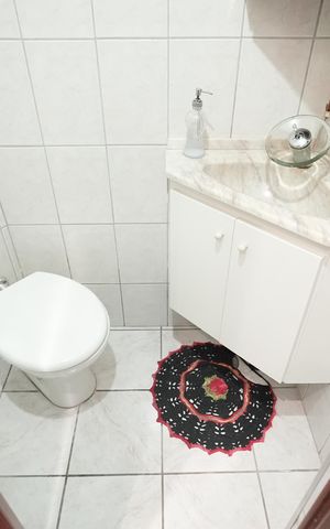 Casa à venda com 88m², 2 quartos e sem vagaLavabo