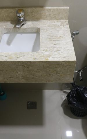 Casa para alugar com 200m², 4 quartos e 3 vagasBanheiro 2