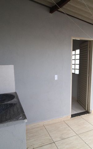 Casa para alugar com 180m², 3 quartos e 1 vagaÁrea de Serviço