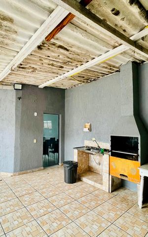 Casa de condomínio para alugar com 100m², 2 quartos e 2 vagas
