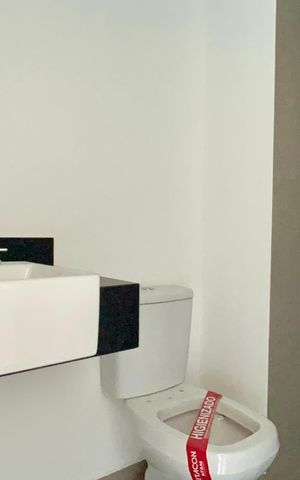 Studio à venda com 25m², 1 quarto e sem vaga Studio à venda com 25m², 1 quarto e sem vagaBanheiro