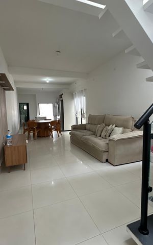 Casa à venda com 146m², 1 quarto e 3 vagas Casa à venda com 146m², 1 quarto e 3 vagasSala