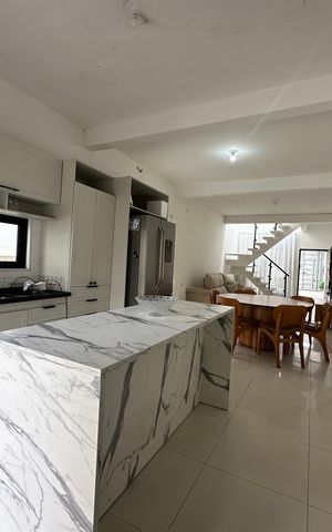 Casa à venda com 146m², 1 quarto e 3 vagas Casa à venda com 146m², 1 quarto e 3 vagasCozinha