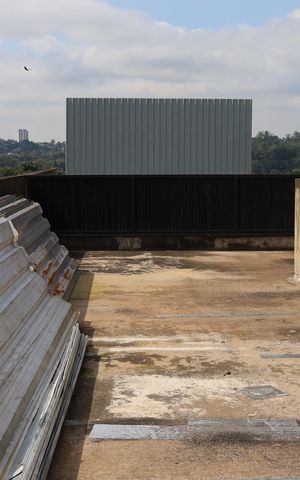 Casa à venda com 146m², 1 quarto e 3 vagas Casa à venda com 146m², 1 quarto e 3 vagasTerraço