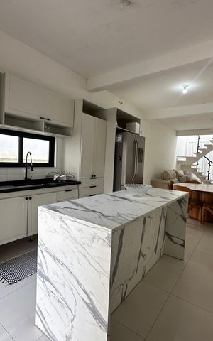 Casa à venda com 146m², 1 quarto e 3 vagas Casa à venda com 146m², 1 quarto e 3 vagasCozinha