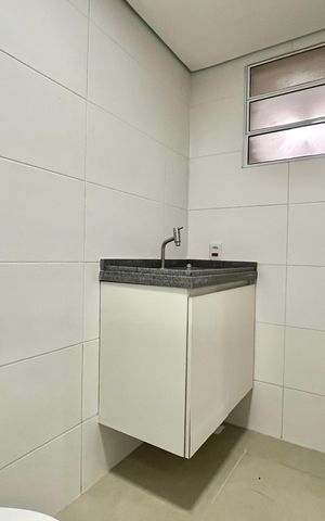 Studio para alugar com 30m², 1 quarto e sem vaga Studio para alugar com 30m², 1 quarto e sem vagaBanheiro