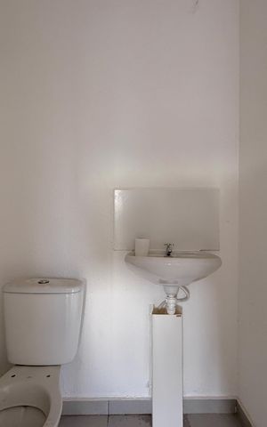 Apartamento à venda com 37m², 2 quartos e sem vaga Apartamento à venda com 37m², 2 quartos e sem vagaBanheiro