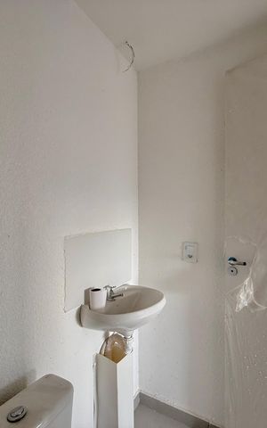 Apartamento à venda com 37m², 2 quartos e sem vaga Apartamento à venda com 37m², 2 quartos e sem vagaBanheiro