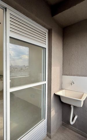 Apartamento à venda com 37m², 2 quartos e sem vaga Apartamento à venda com 37m², 2 quartos e sem vagaÁrea de serviço