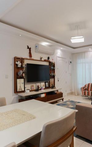 Casa à venda com 700m², 2 quartos e 2 vagas Casa à venda com 700m², 2 quartos e 2 vagasSala