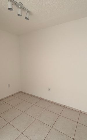 Apartamento à venda com 44m², 2 quartos e 1 vaga Apartamento à venda com 44m², 2 quartos e 1 vagaSala