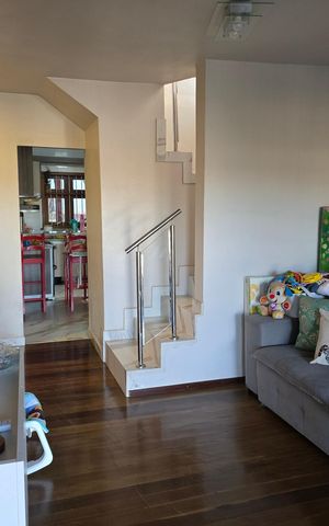Casa para alugar com 220m², 4 quartos e 3 vagas Casa para alugar com 220m², 4 quartos e 3 vagasSala