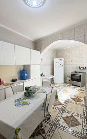 Casa à venda com 162m², 3 quartos e 1 vaga Casa à venda com 162m², 3 quartos e 1 vagaCozinha