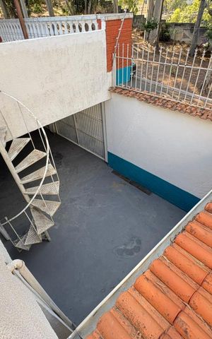 Casa à venda com 162m², 3 quartos e 1 vaga Casa à venda com 162m², 3 quartos e 1 vagaÁrea externa