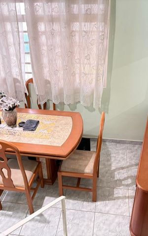 Casa à venda com 162m², 3 quartos e 1 vaga Casa à venda com 162m², 3 quartos e 1 vagaSala