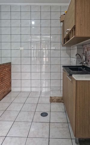 Casa para alugar com 56m², 2 quartos e 1 vaga