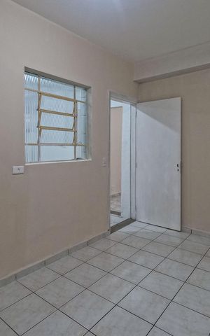 Casa para alugar com 56m², 2 quartos e 1 vaga