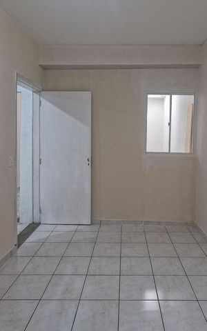 Casa para alugar com 56m², 2 quartos e 1 vaga