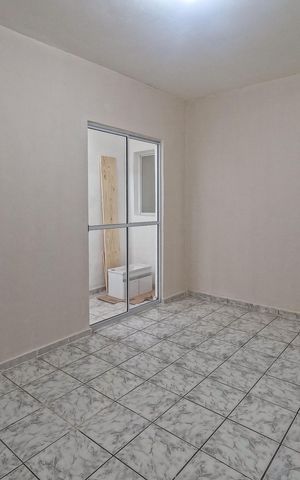 Casa para alugar com 56m², 2 quartos e 1 vaga