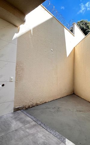 Casa à venda com 73m², 2 quartos e 1 vaga