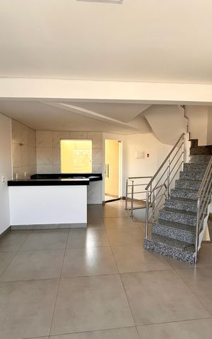 Casa à venda com 73m², 2 quartos e 1 vaga