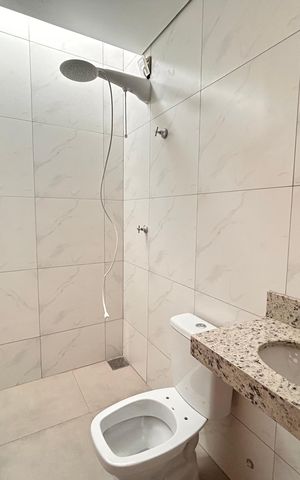 Casa à venda com 73m², 2 quartos e 1 vaga