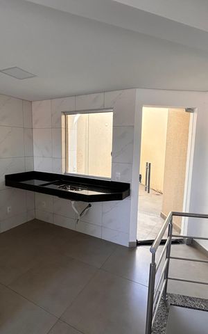 Casa à venda com 73m², 2 quartos e 1 vaga